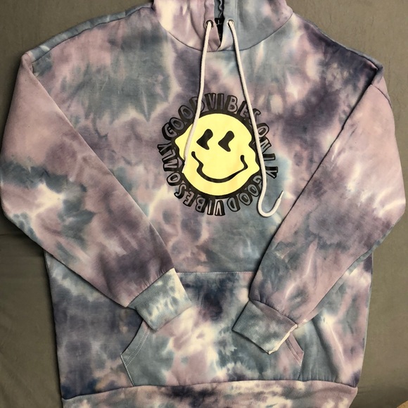 Justify Tops - •Cute oversized tie dye hoodie•